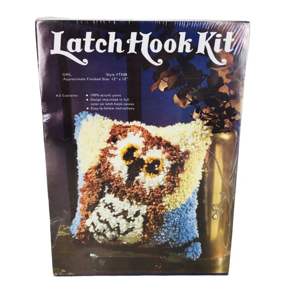 Vintage 70s Sew Simple Owl Pillow Latch Hook Kit Beginner Style #T508 Sealed NEW - Picture 1 of 3